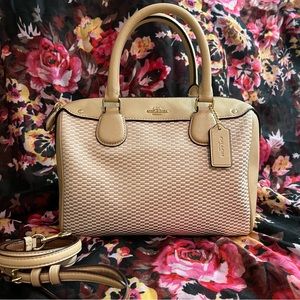 Coach Bag/Like New/Baby Bennett satchel w/crossbody strap